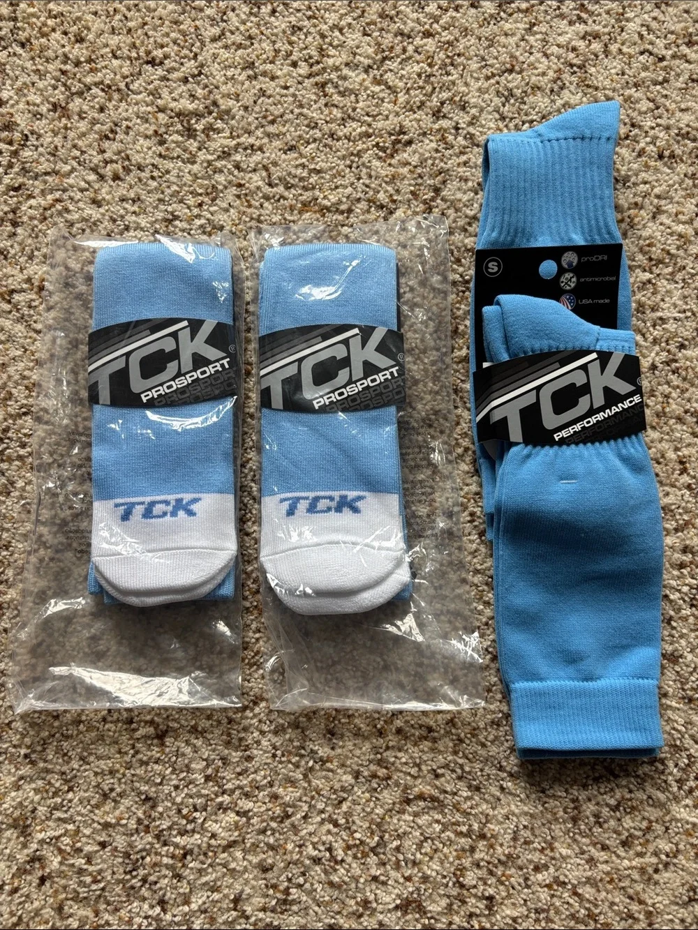 TCK Performance Kids Light Blue Crew Socks